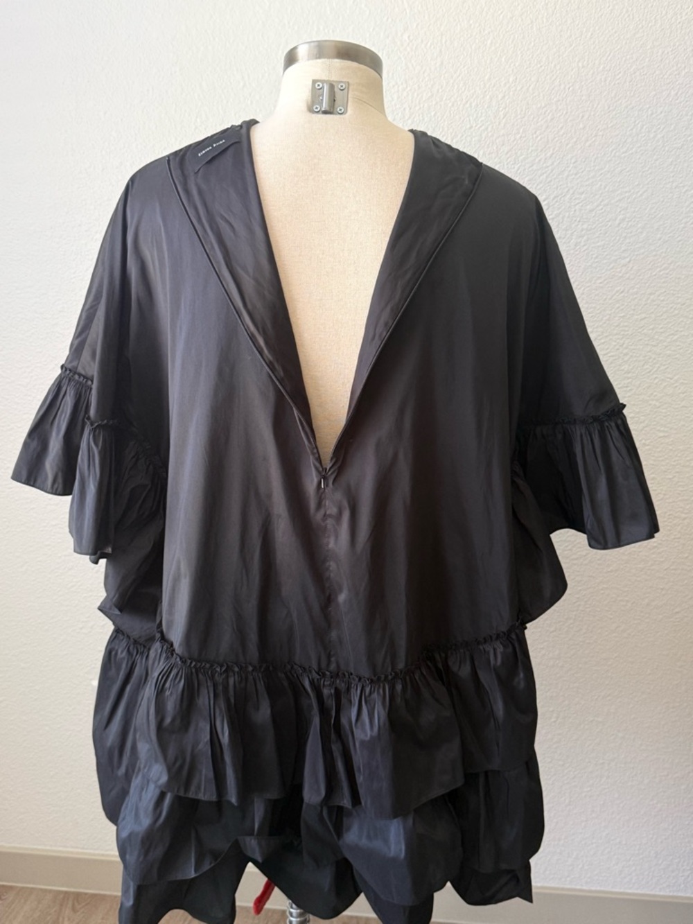 Simone Rocha Black Ruffled Short Sleeve Dress - Picture 2 of 4